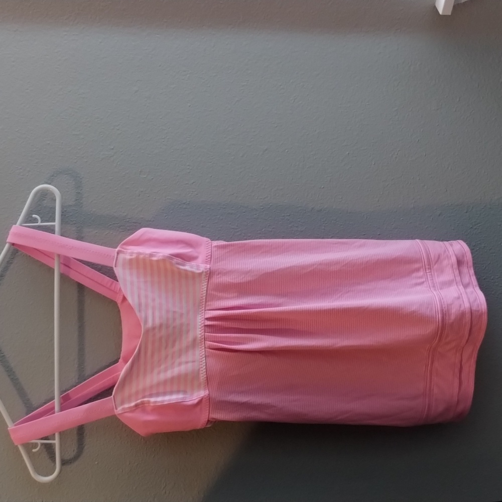 NEW without tags Lululemon top